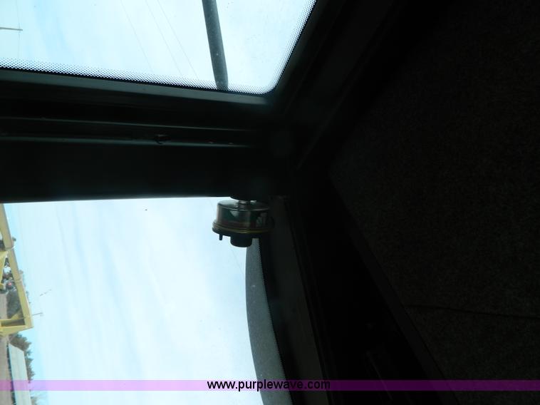 image for item L7342 2001 Ag-Chem RoGator 1254 self-propelled applicator