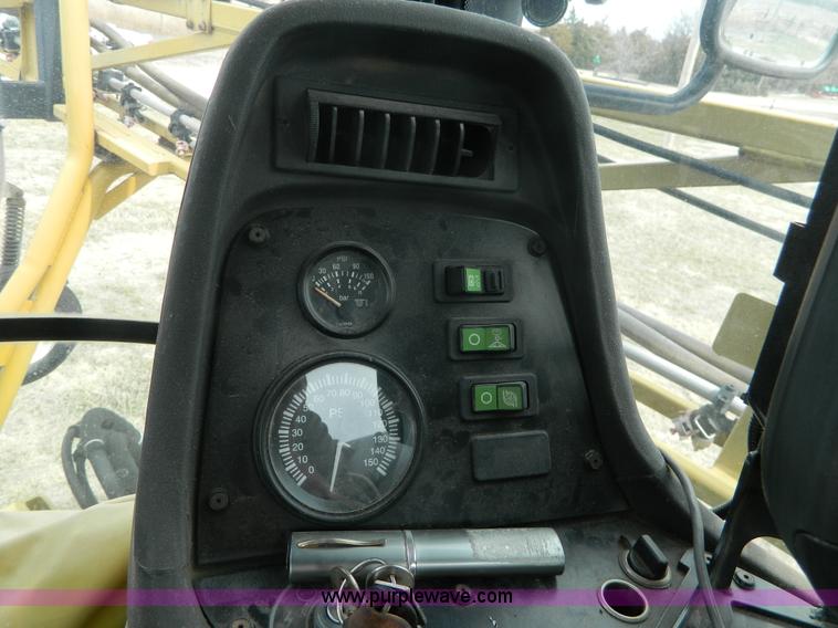 image for item L7342 2001 Ag-Chem RoGator 1254 self-propelled applicator