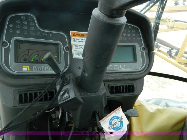 image for item L7342 2001 Ag-Chem RoGator 1254 self-propelled applicator