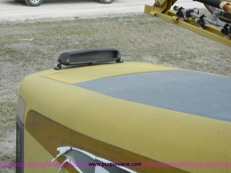 image for item L7342 2001 Ag-Chem RoGator 1254 self-propelled applicator