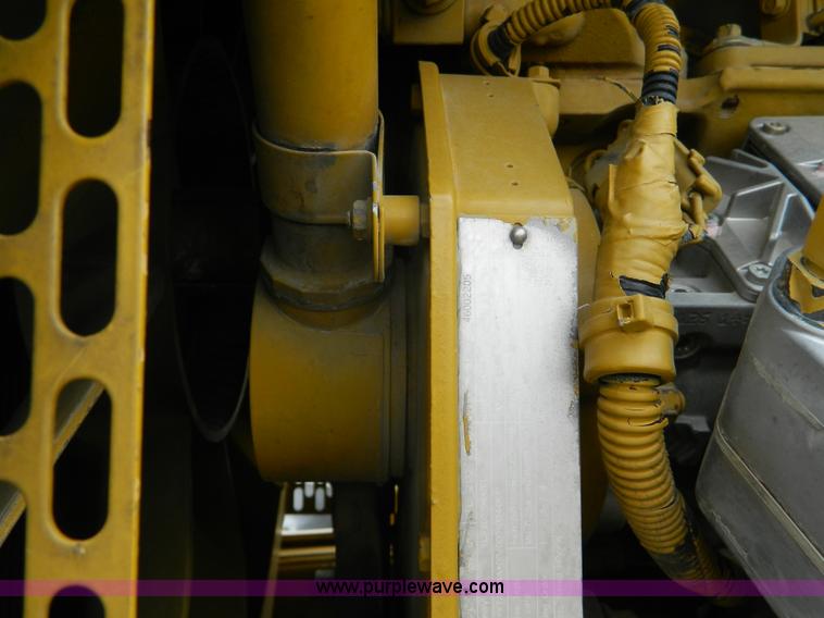 image for item L7342 2001 Ag-Chem RoGator 1254 self-propelled applicator