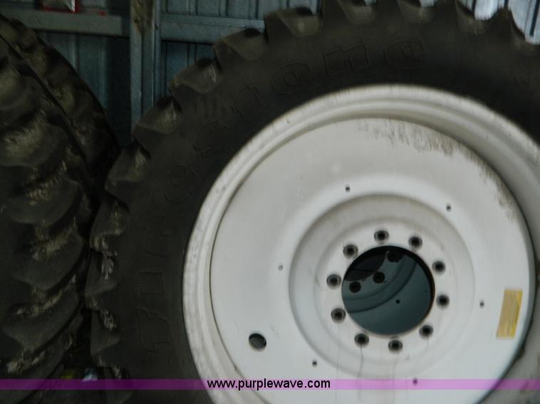 image for item L7342 2001 Ag-Chem RoGator 1254 self-propelled applicator