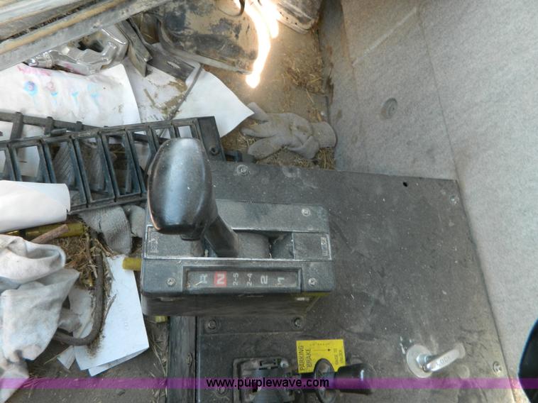 image for item L7344 1998 Mack CS300P truck cab and chassis