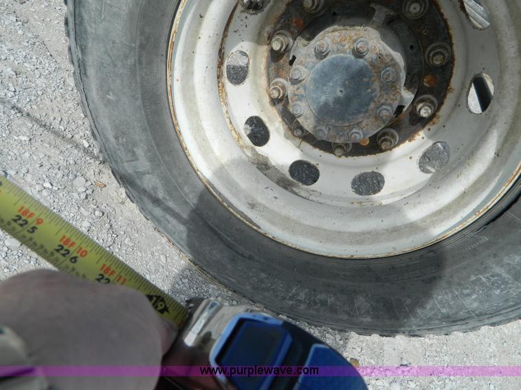 image for item L7344 1998 Mack CS300P truck cab and chassis