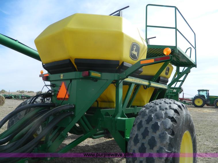 image for item L7345 John Deere 1895 no-till air seeder