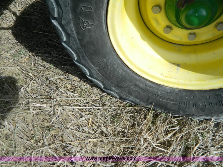 image for item L7345 John Deere 1895 no-till air seeder