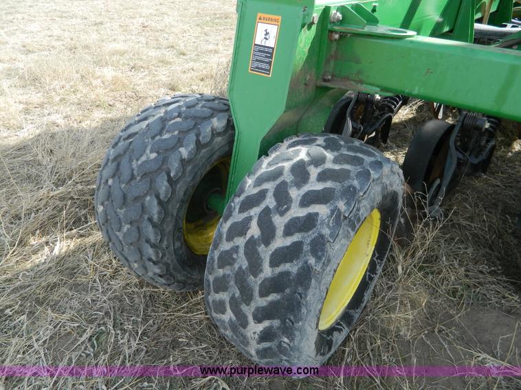 image for item L7345 John Deere 1895 no-till air seeder