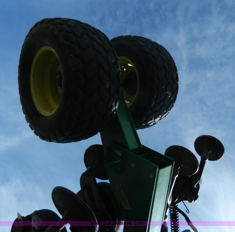 image for item L7345 John Deere 1895 no-till air seeder