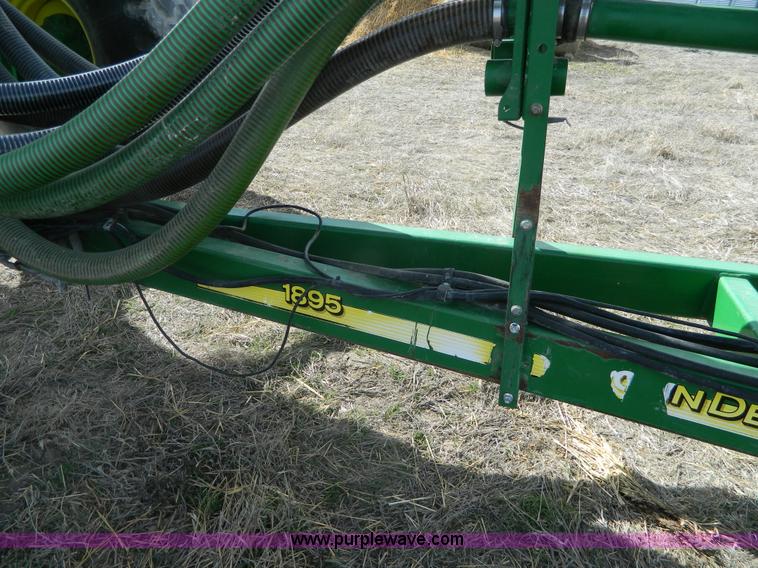 image for item L7345 John Deere 1895 no-till air seeder