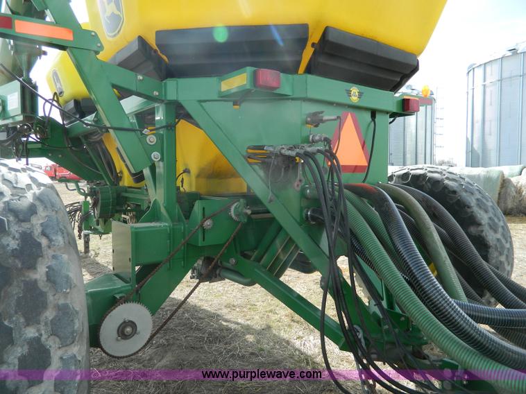 image for item L7345 John Deere 1895 no-till air seeder