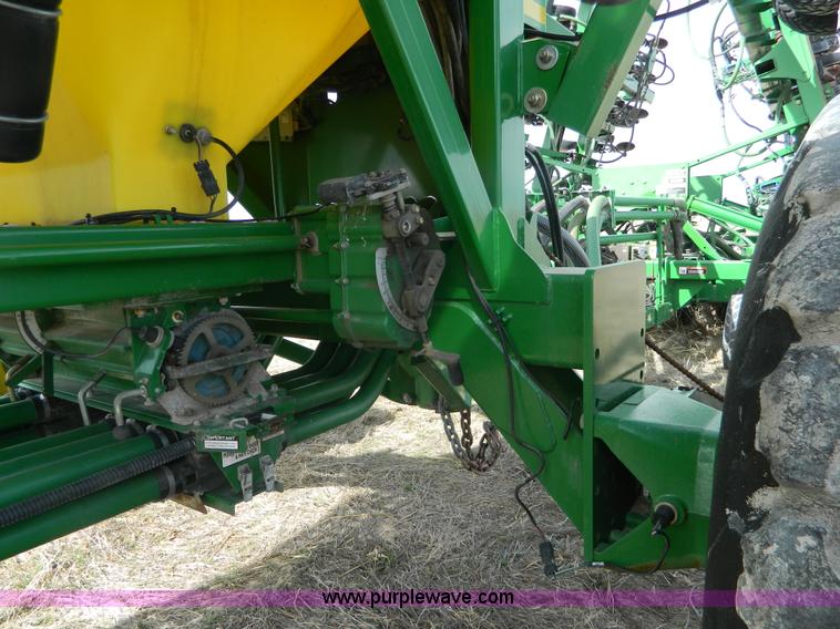 image for item L7345 John Deere 1895 no-till air seeder