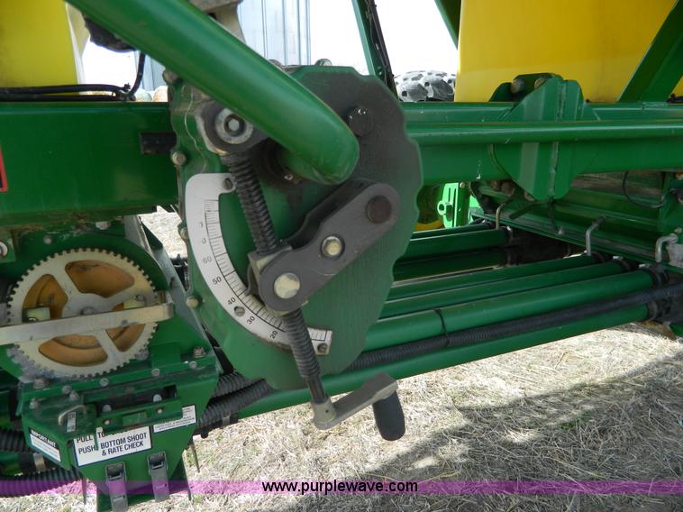 image for item L7345 John Deere 1895 no-till air seeder