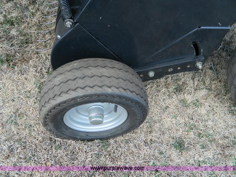 image for item L7348 Case IH RBX562 round baler