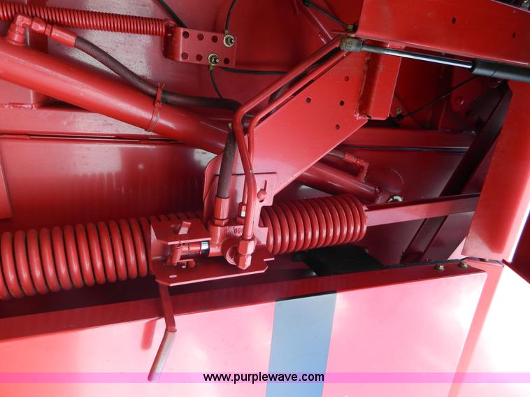 image for item L7348 Case IH RBX562 round baler