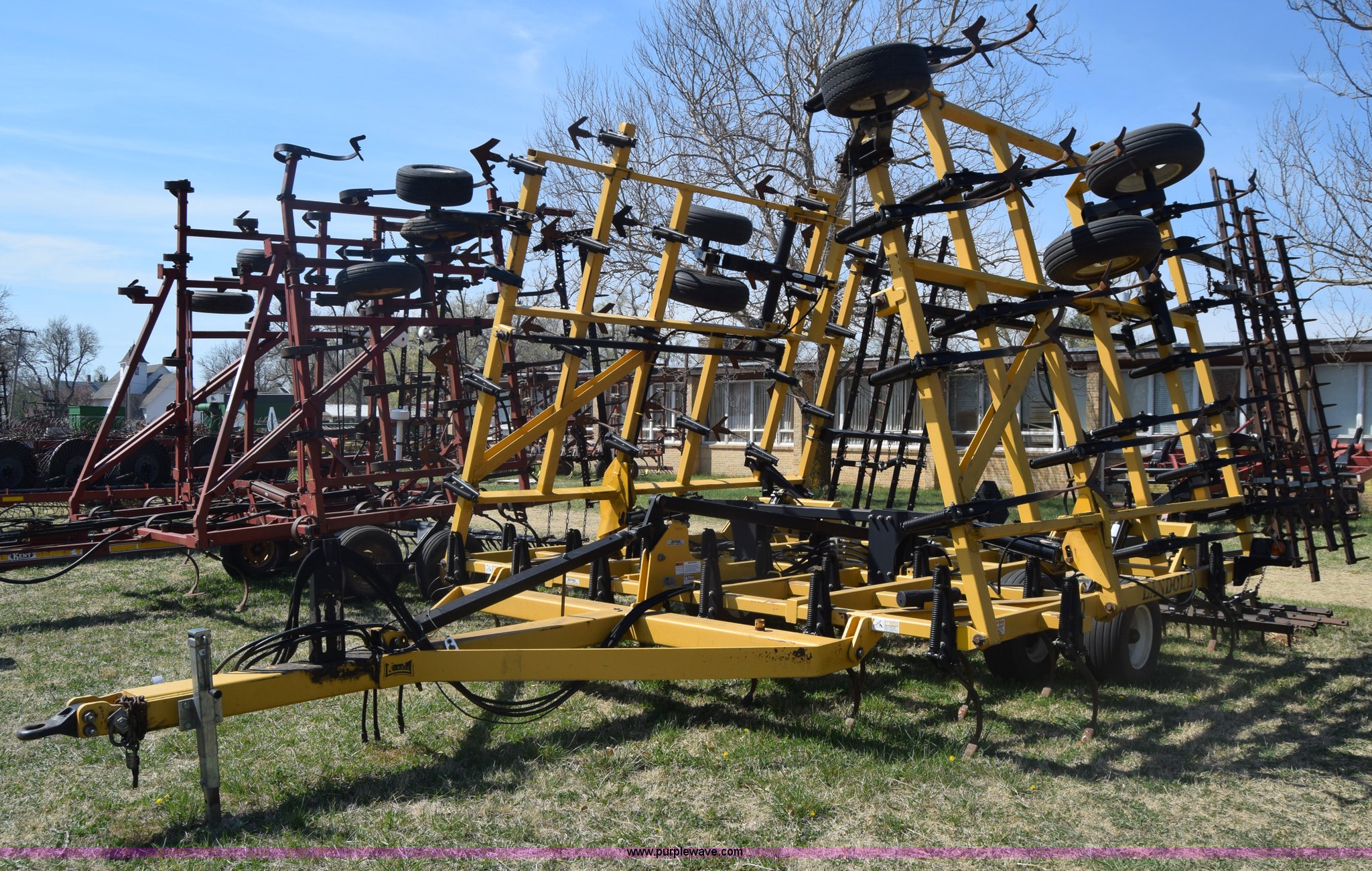 Landoll 9800 field cultivator in Kinsley, KS Item BX9935 sold