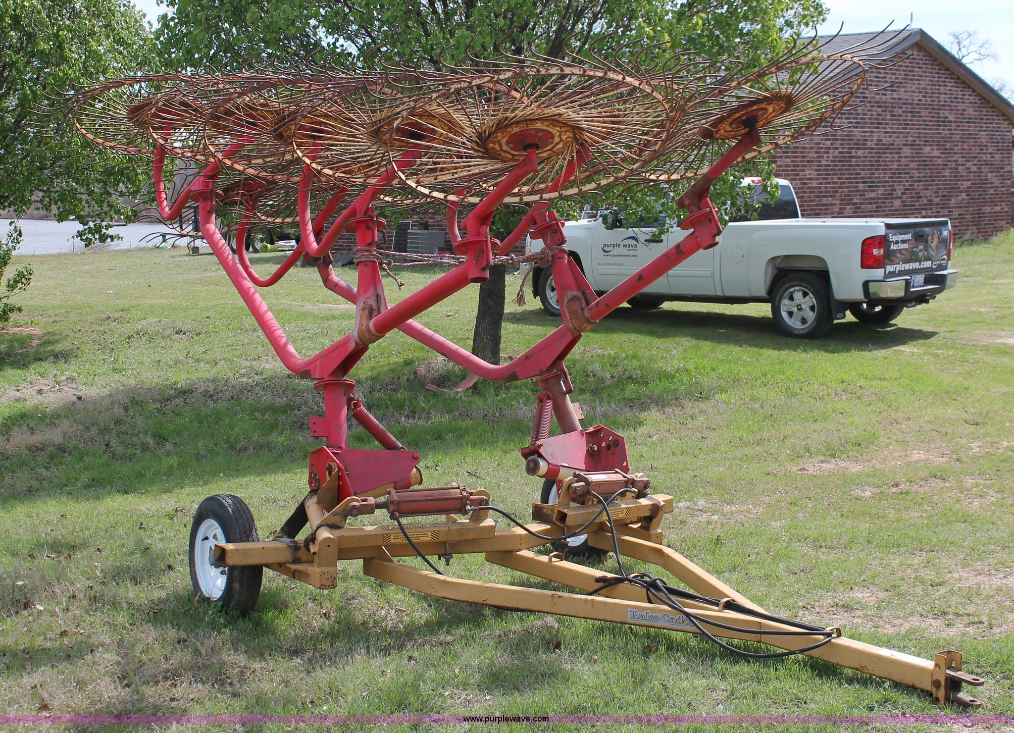 Durabilt Rake Caddy 915 hay rake in Wynnewood, OK Item K8994 sold
