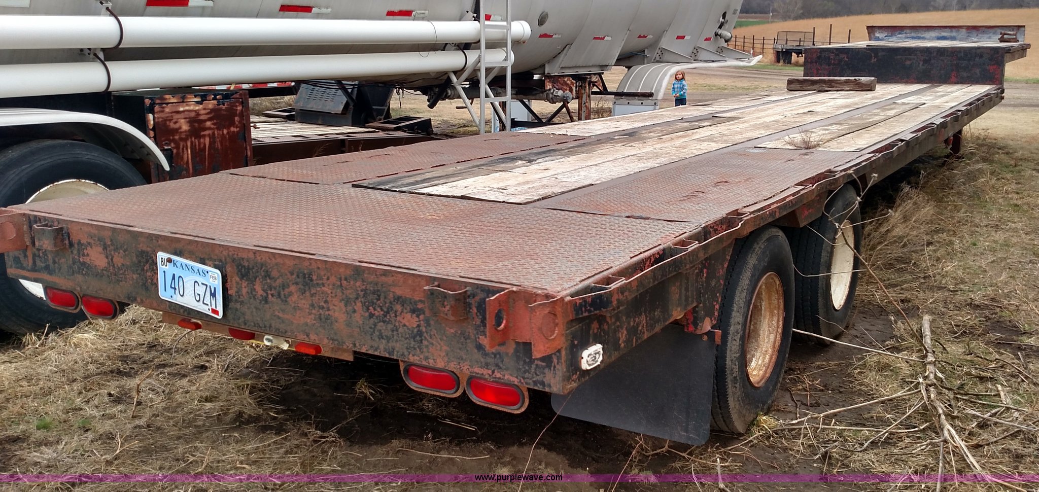 1978 Fontaine DPT35542 step deck trailer in Leon, KS Item L7321