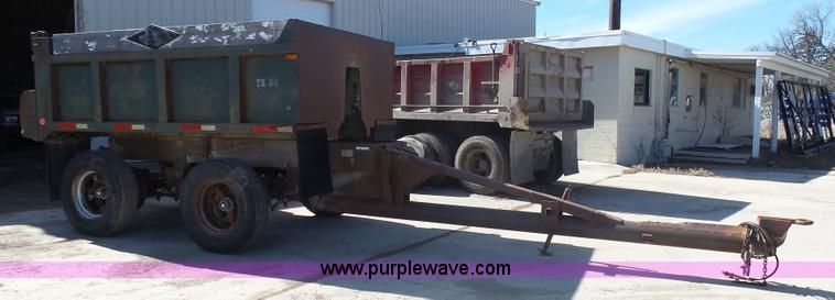 image for item AL9212 1969 Heil TR33 end dump trailer