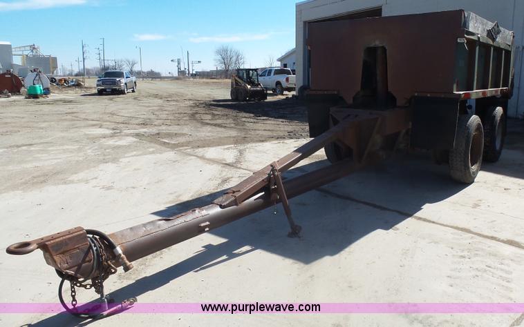 image for item AL9212 1969 Heil TR33 end dump trailer