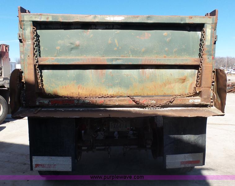 image for item AL9212 1969 Heil TR33 end dump trailer
