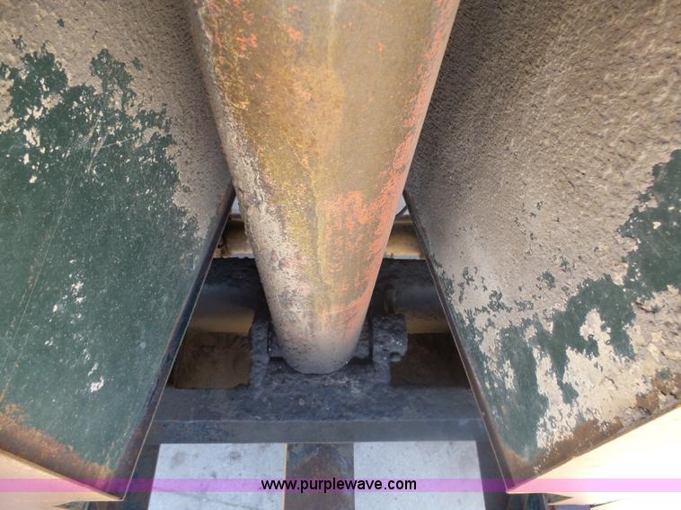 image for item AL9212 1969 Heil TR33 end dump trailer