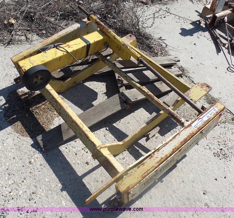 image for item AL9213 Tech Weigh Industries idler conveyor scale