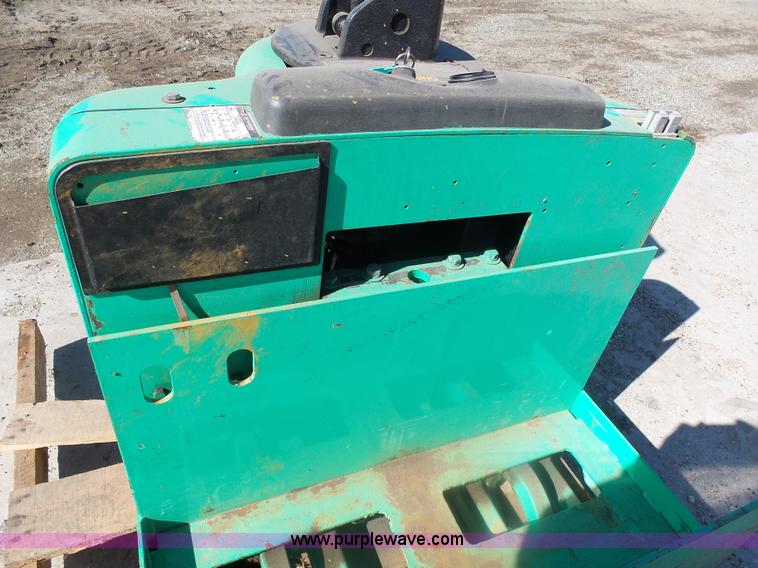 image for item AL9215 Mitsubishi MW30 pallet jack