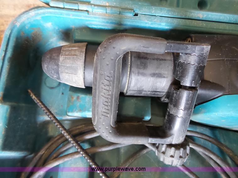 image for item BE9910 Makita AVT rotary hammer