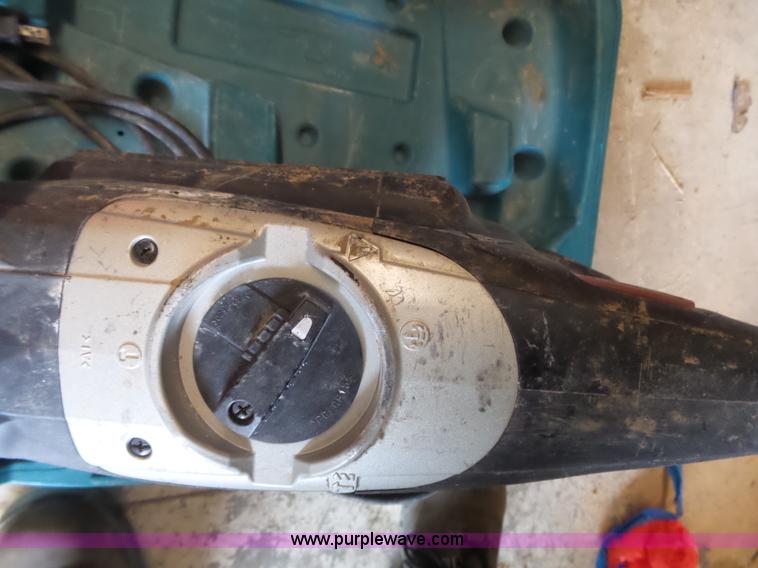 image for item BE9910 Makita AVT rotary hammer