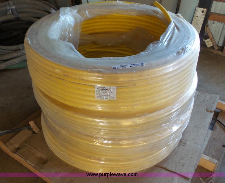 image for item BF9004 Assorted gas pipe and gas fittings