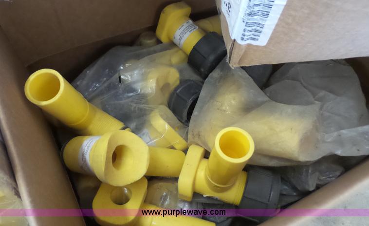 image for item BF9004 Assorted gas pipe and gas fittings