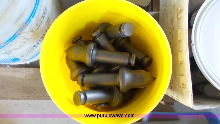 image for item BF9005 (146) carbide tip rock teeth