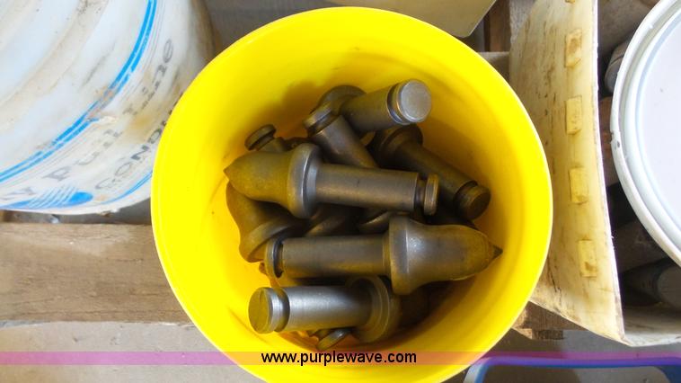 image for item BF9005 (146) carbide tip rock teeth