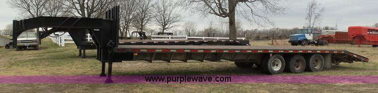 image for item BI9217 1993 Sundowner equipment trailer