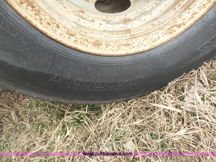 image for item BI9217 1993 Sundowner equipment trailer