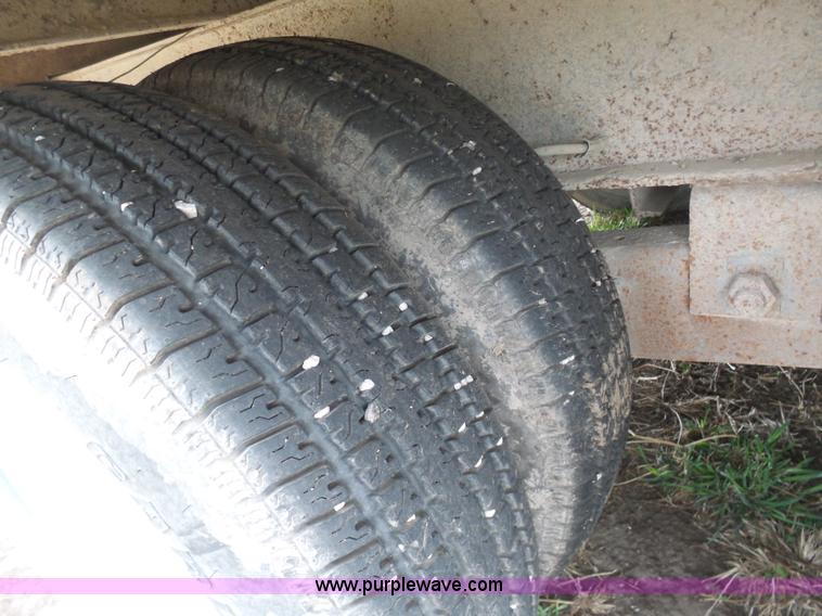 image for item BI9217 1993 Sundowner equipment trailer