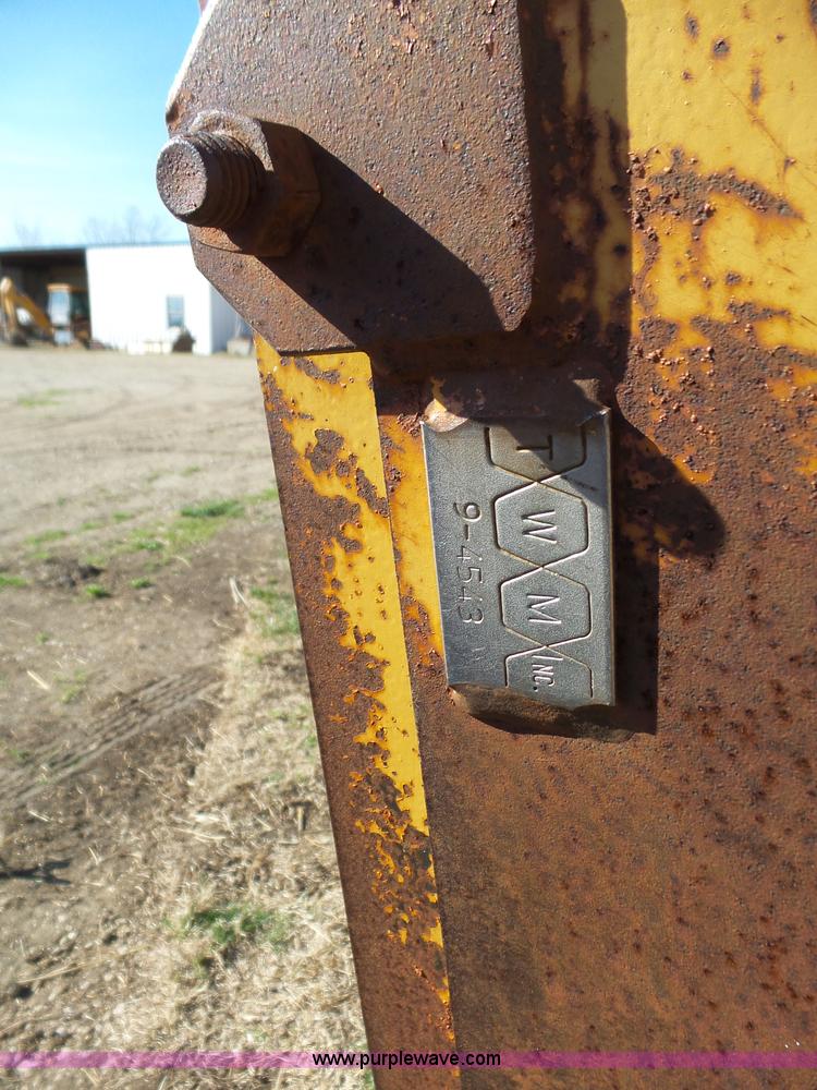 image for item BL9581 Bron V75 dozer cable plow