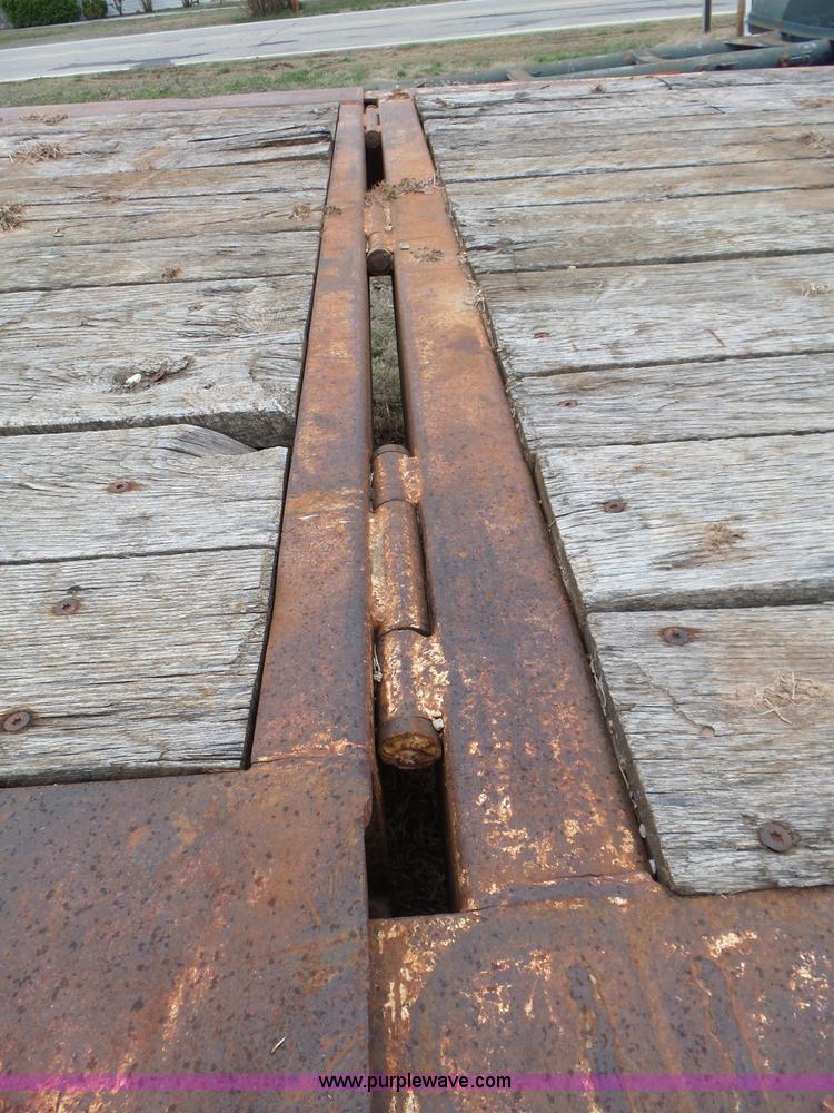 image for item BL9604 1998 Trail Eze 48HD drop deck trailer