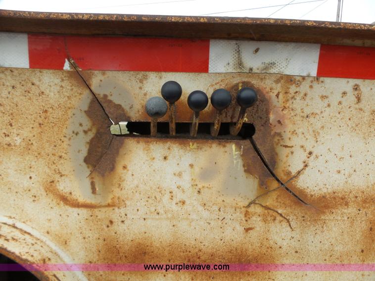 image for item BL9604 1998 Trail Eze 48HD drop deck trailer