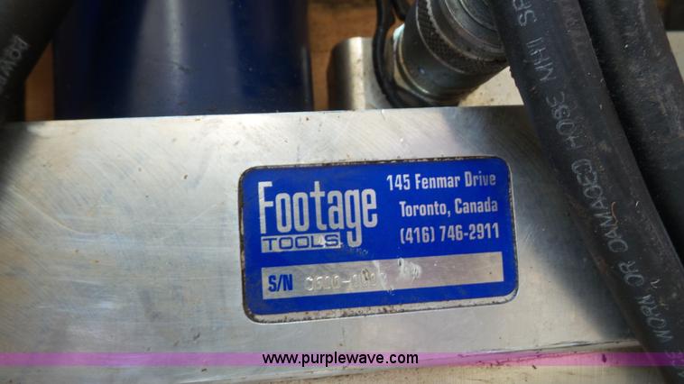 image for item BN9738 (2) Footage 6" hydraulic squeeze off tools