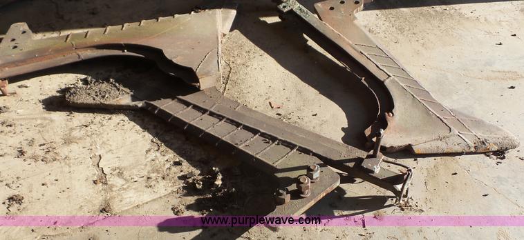 image for item BN9740 (5) vibratory plow chutes