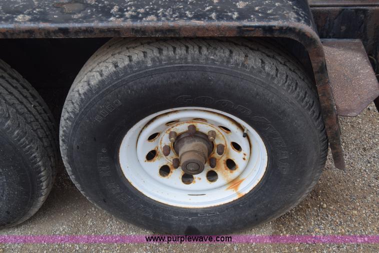 image for item BX9887 Multiquip Whisperwatt AC generator