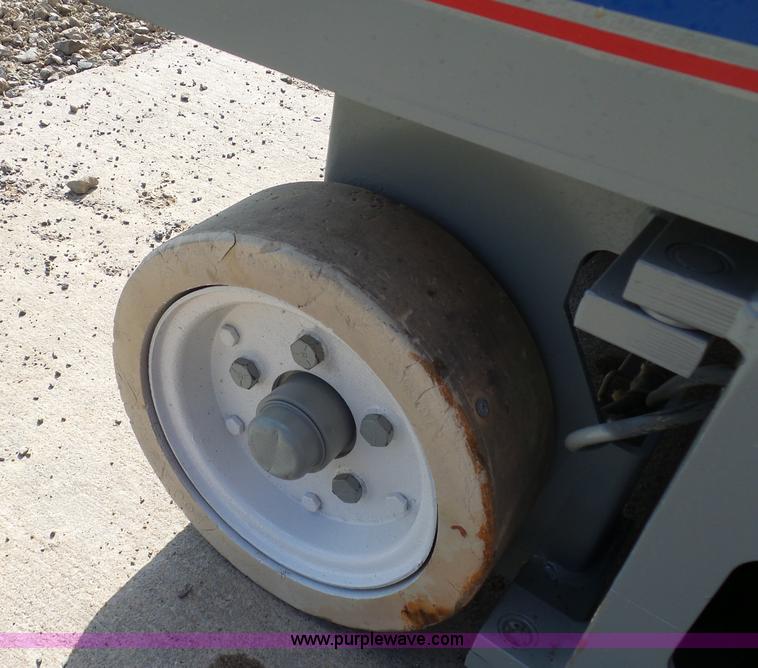 image for item G3707 Skyjack III 3219 scissor lift