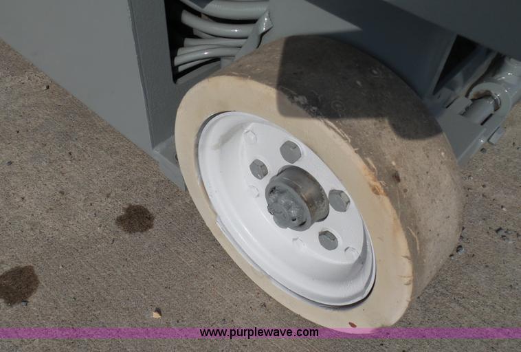 image for item G3707 Skyjack III 3219 scissor lift