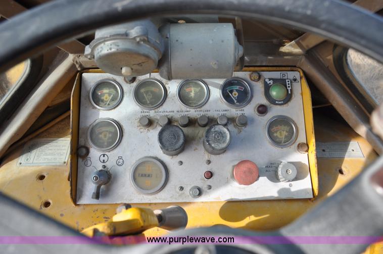 image for item G7019 1979 Caterpillar 950 wheel loader