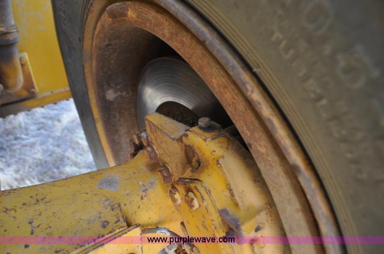 image for item G7019 1979 Caterpillar 950 wheel loader