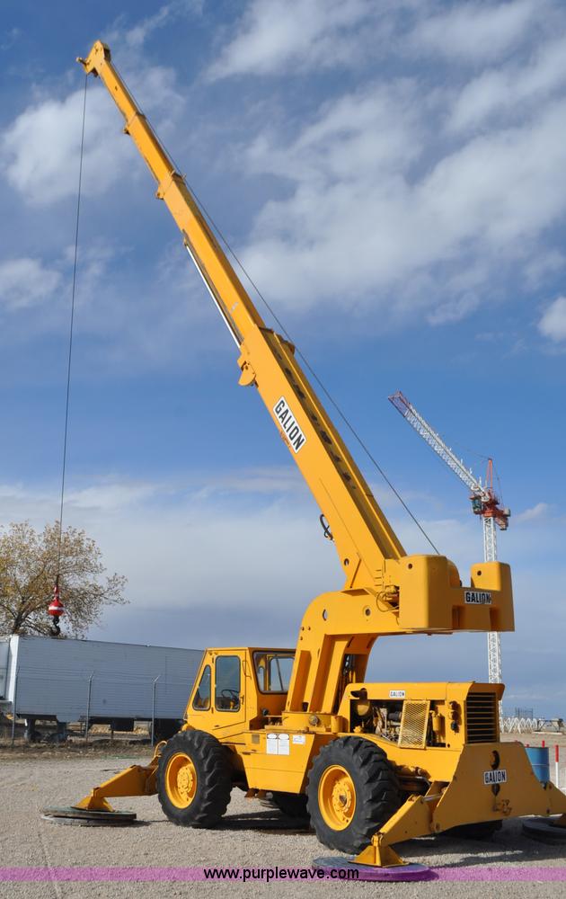 image for item G7020 Galion 150F crane
