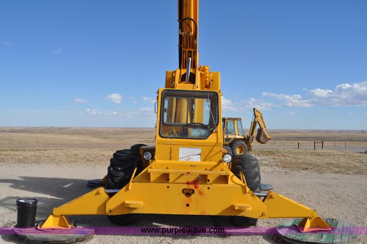 image for item G7020 Galion 150F crane