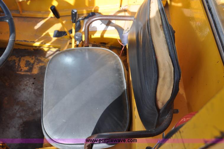 image for item G7020 Galion 150F crane