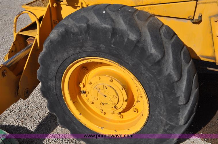 image for item G7020 Galion 150F crane